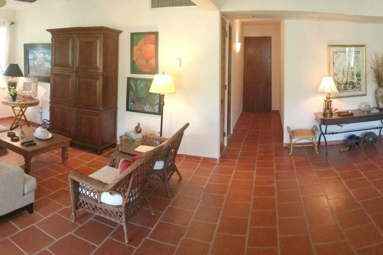 Willa Gardenia- 3BR Dorado- Ocean Views + 3 pools  Dorado